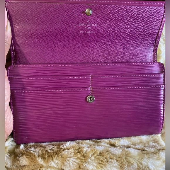 Louis Vuitton Portefeuille Sarah Epi Wallet - Picture 12 of 12